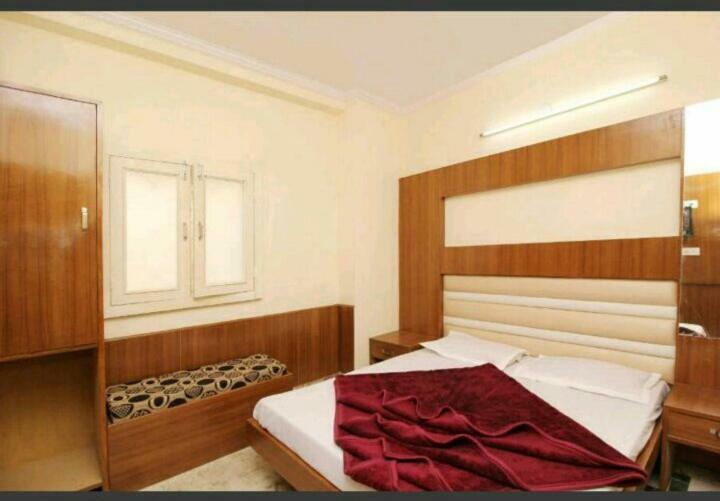 Silver Palace Hotel New Delhi Bagian luar foto