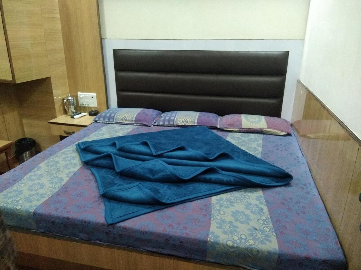 Silver Palace Hotel New Delhi Bagian luar foto